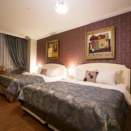 Wiz Hotel Паджу Екстериор снимка
