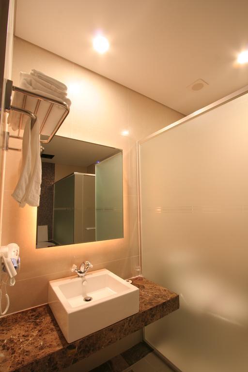 Wiz Hotel Паджу Екстериор снимка