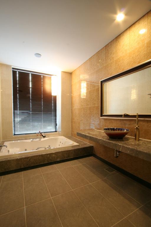 Wiz Hotel Паджу Екстериор снимка
