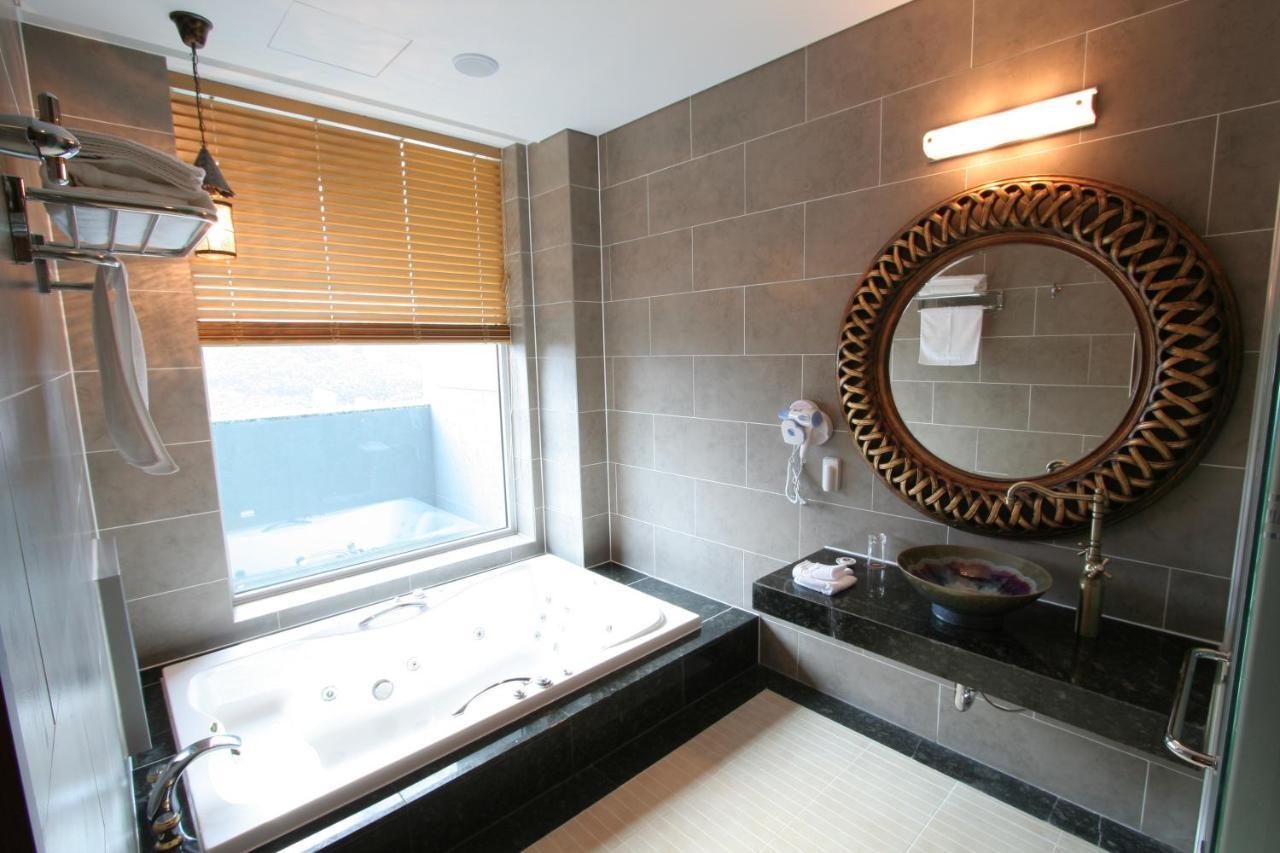 Wiz Hotel Паджу Екстериор снимка