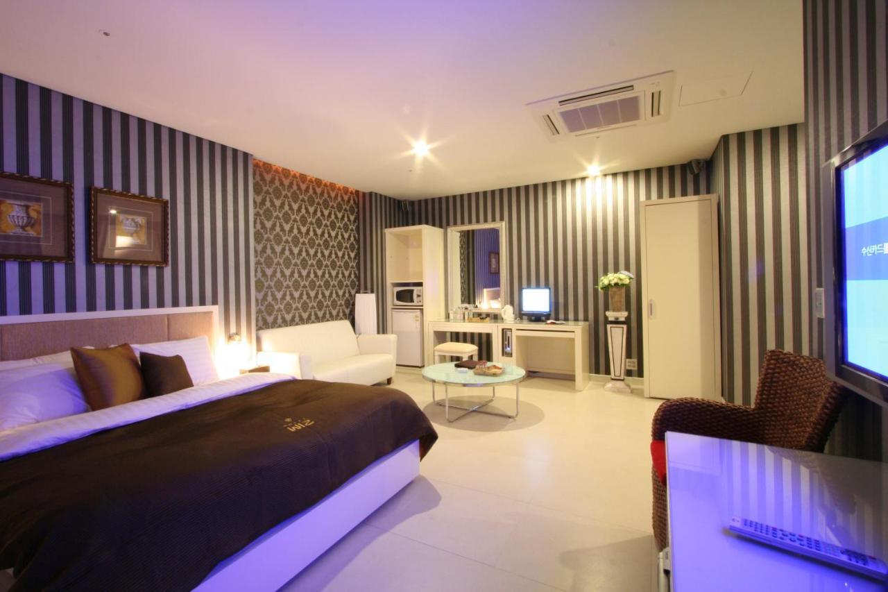 Wiz Hotel Паджу Екстериор снимка