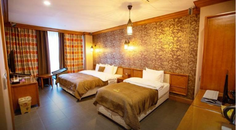 Wiz Hotel Паджу Екстериор снимка